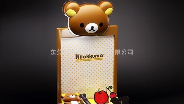怎樣評定我們定制的亞克力展示架質量的好壞？